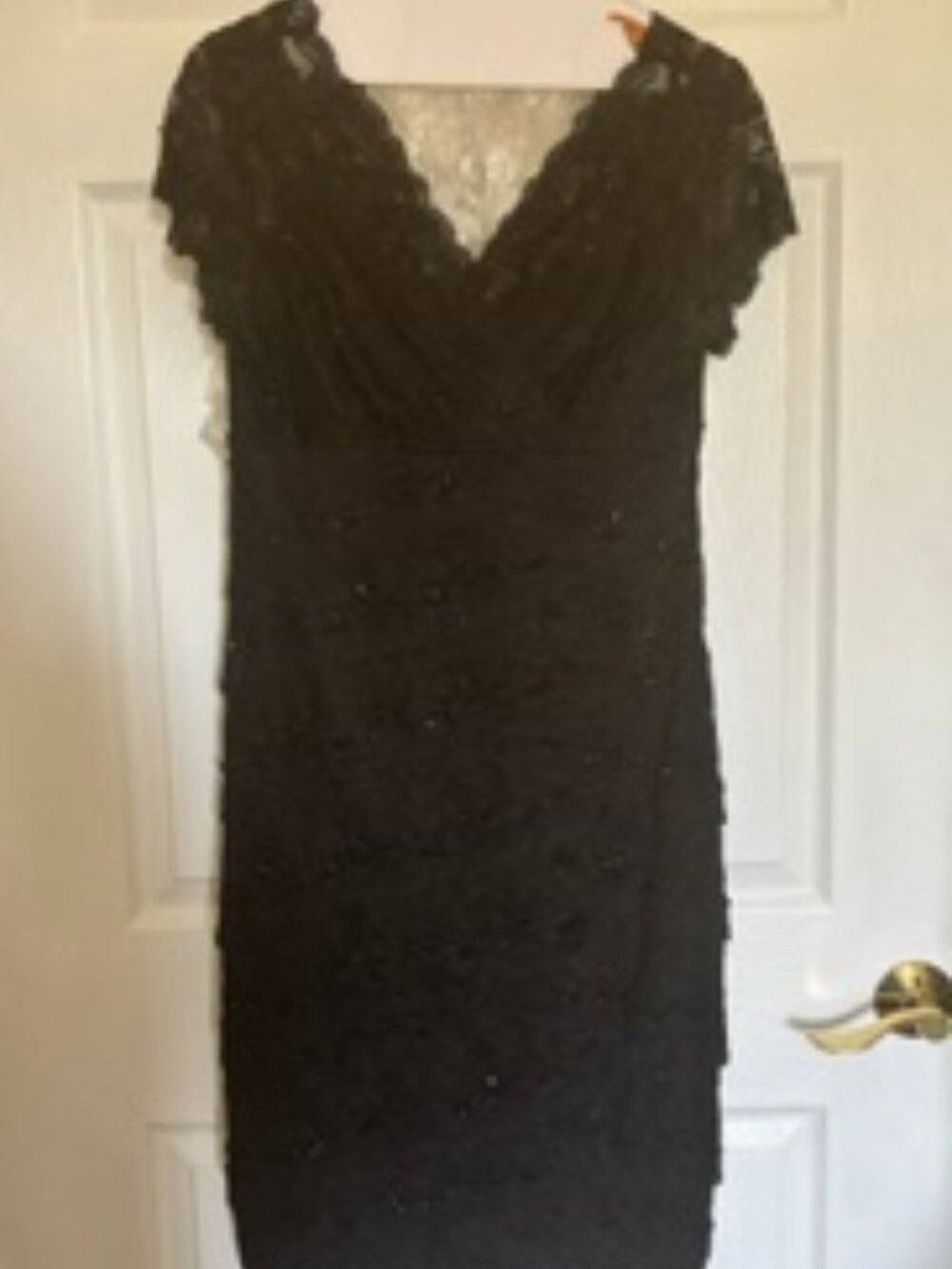 Laura v-neck front/back lacey black tiered cocktail dress L (but measures a S/M)